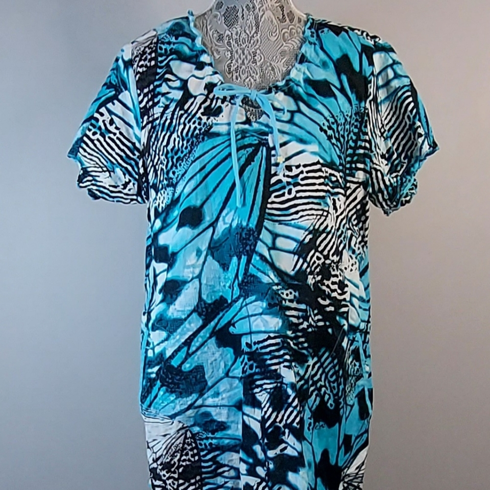 Koi by Kathy Peterson Plus Size Scrub top
